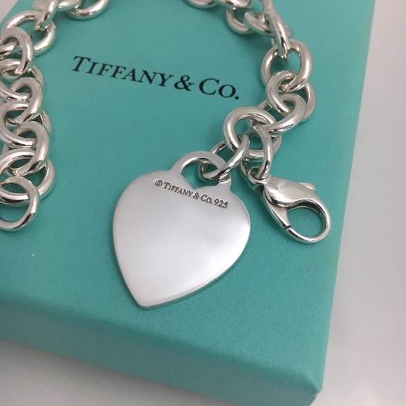 7" Tiffany & Co Blank Heart Tag Charm Bracelet in Silver Blue Box or Pouch - Picture 3 of 6